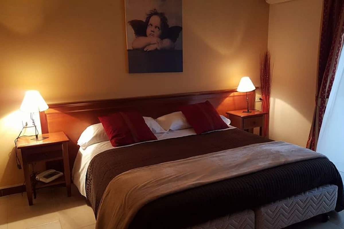 Down comforters, in-room safe, desk, cribs (surcharge)