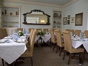 Breakfast, lunch and dinner served - The Black Swan (Kirkby Stephen)