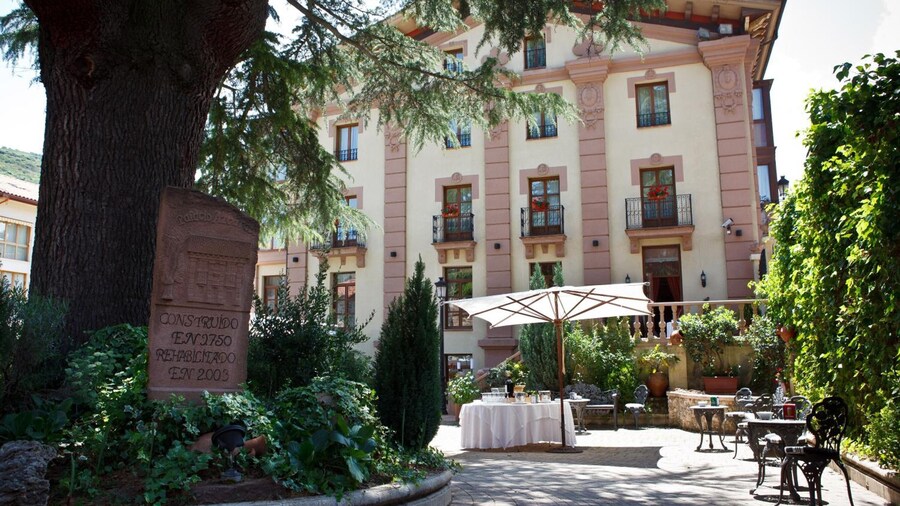 Hotel Palacio AzcĂĄrate