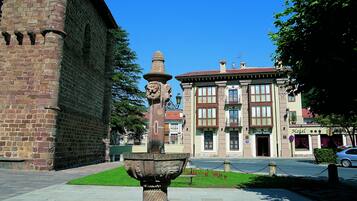 Façana frontal de l'allotjament