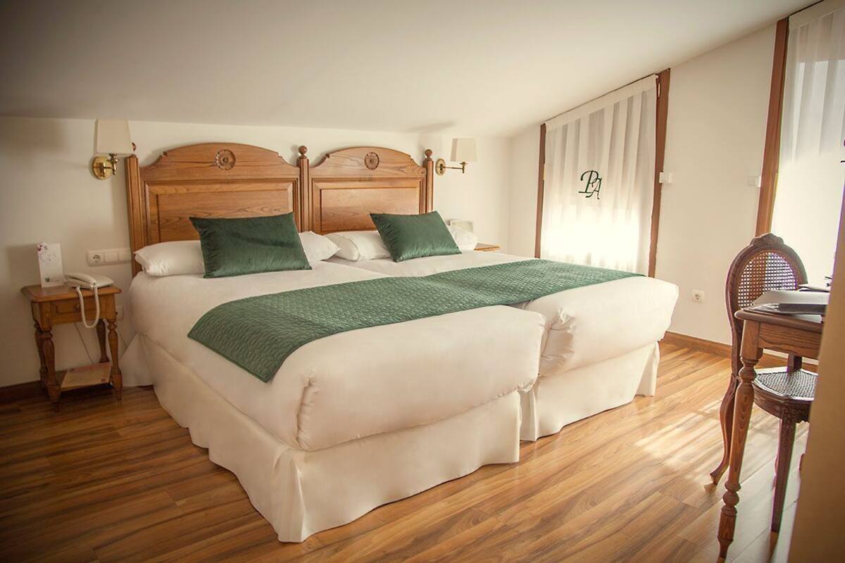 Premium bedding, minibar (some free items), in-room safe, desk
