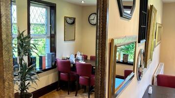 Àrea amb seients del vestíbul