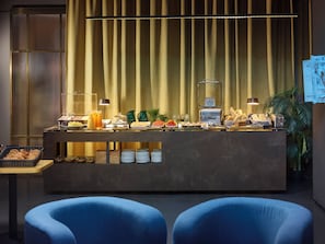 Desayuno buffet incluido todos los días