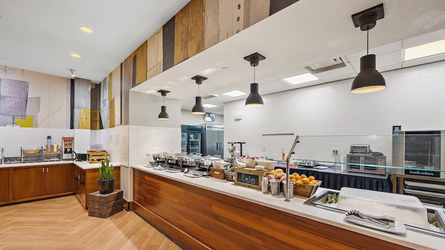 Four Points by Sheraton Jacksonville Baymeadows