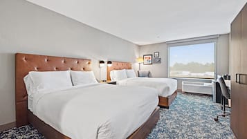 Premium bedding, in-room safe, desk, laptop workspace