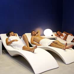 Sauna, hot tub, steam room, hot springs/mineral springs, body treatments