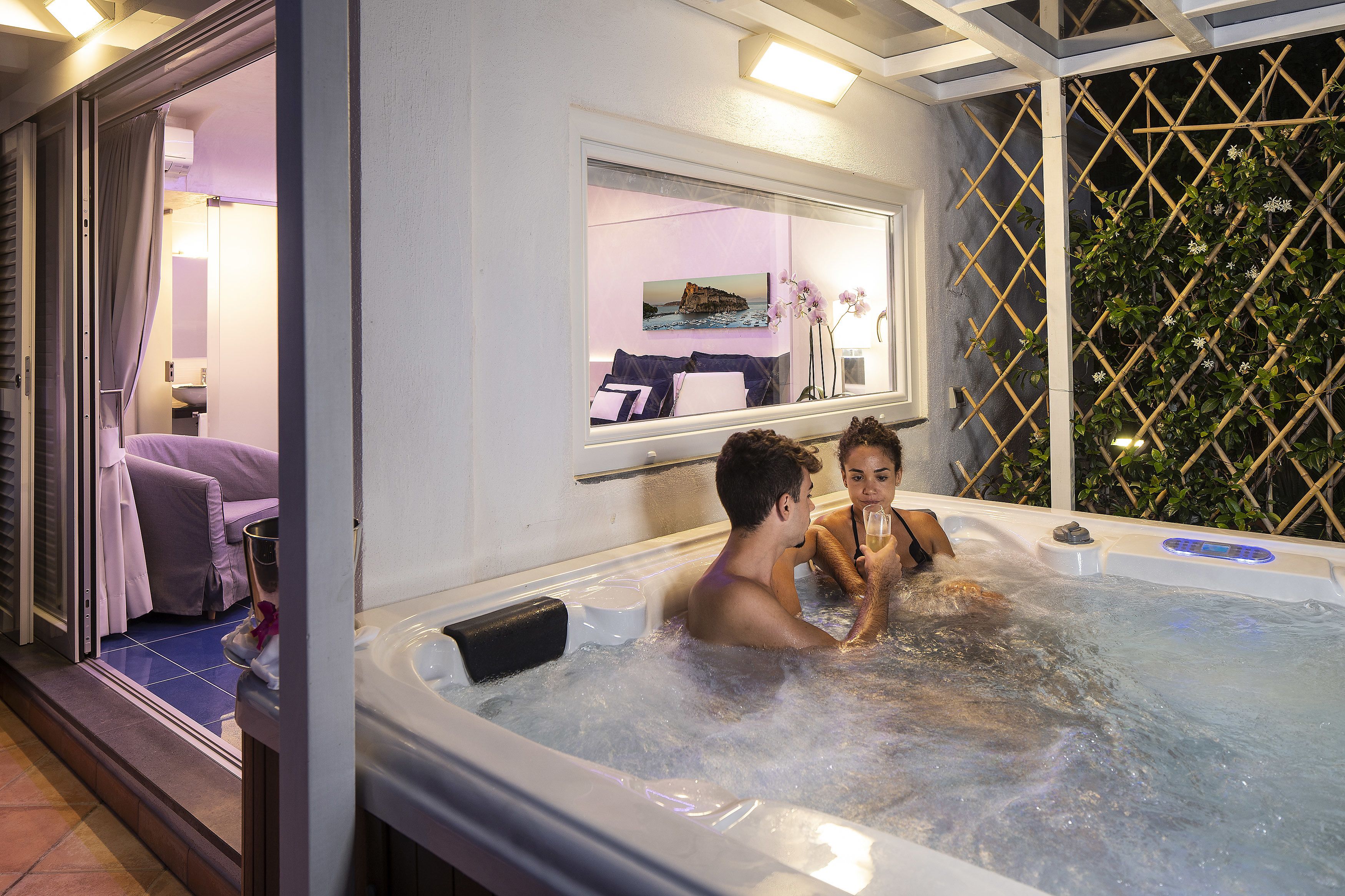 Suite Deluxe, idromassaggio | Piscina panoramica | Piscina coperta, piscina all'aperto, lettini