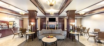 Red Lion Inn & Suites Mineral Wells