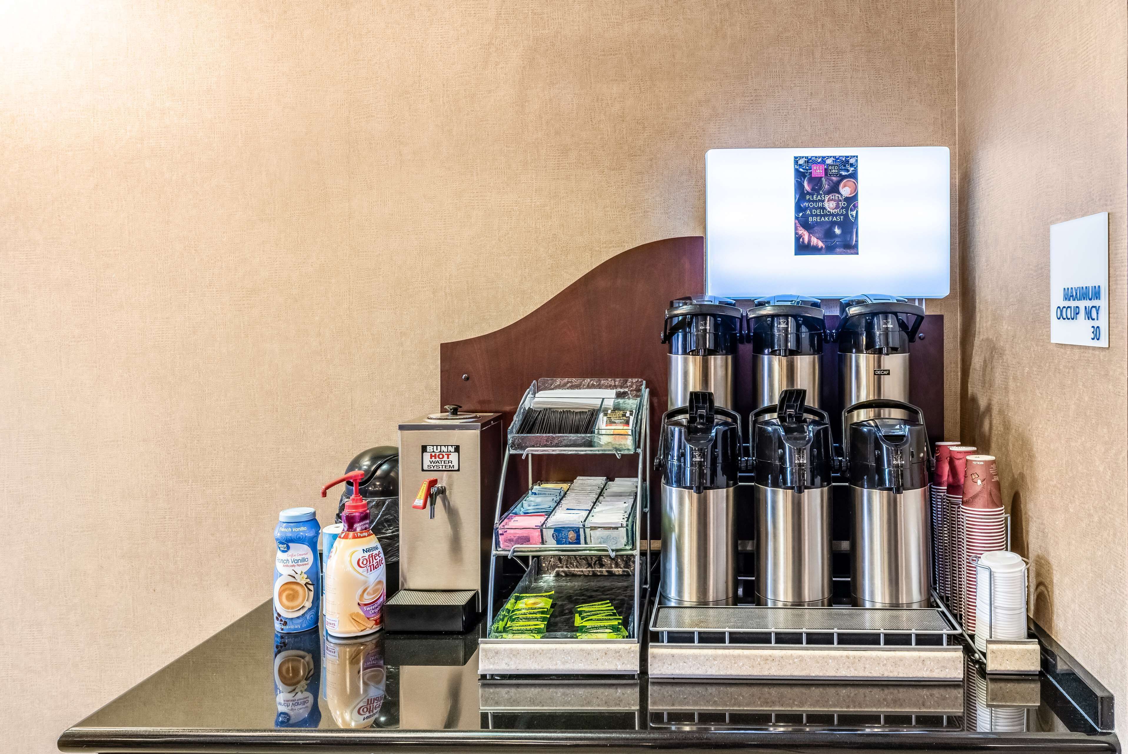 free daily continental breakfast