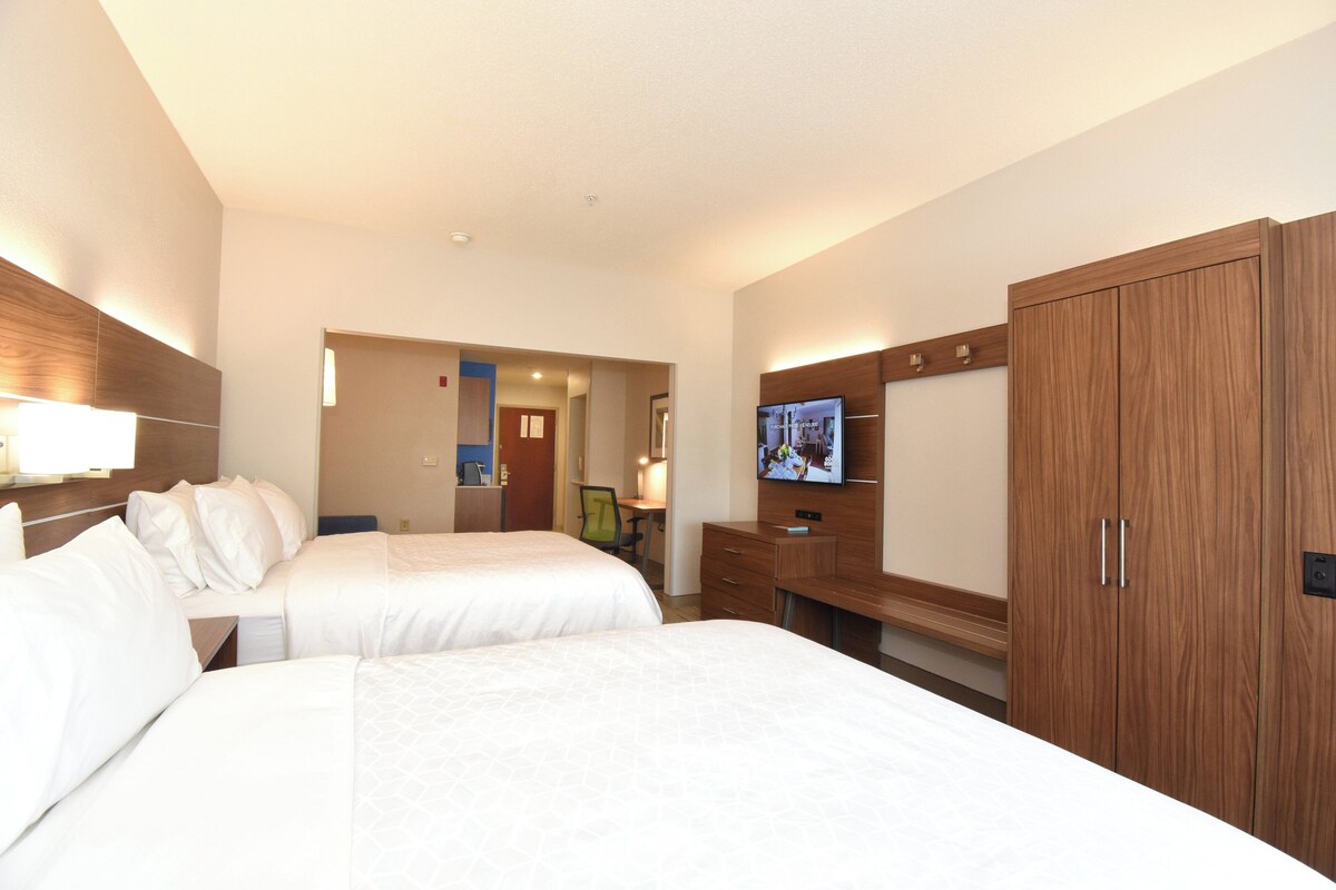 Suite, 2 Queen Beds | In-room safe, desk, laptop workspace, blackout drapes