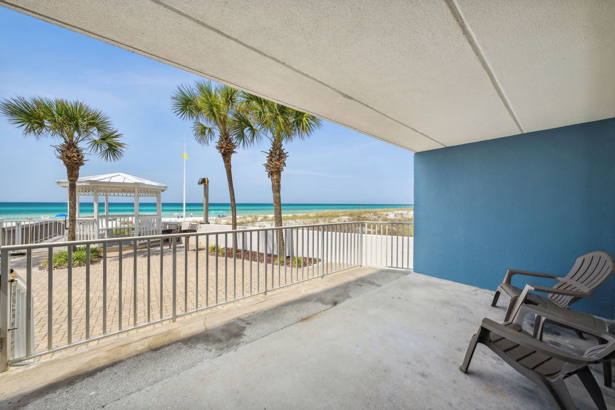 Premier Suite, 2 Queen Beds, Kitchen, Beachfront (Walkout) | Terrace/patio