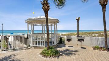 Área de parrillas y picnic