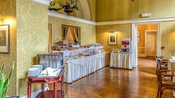 Colazione a buffet inclusa, servita tutte le mattine 