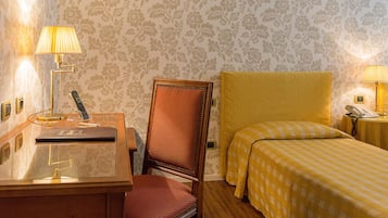 Minibar, desk, soundproofing, free WiFi