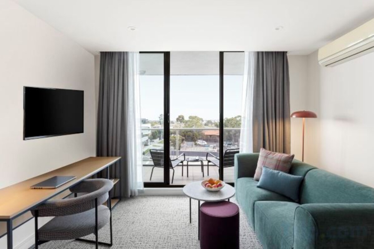 One Bedroom Apartment