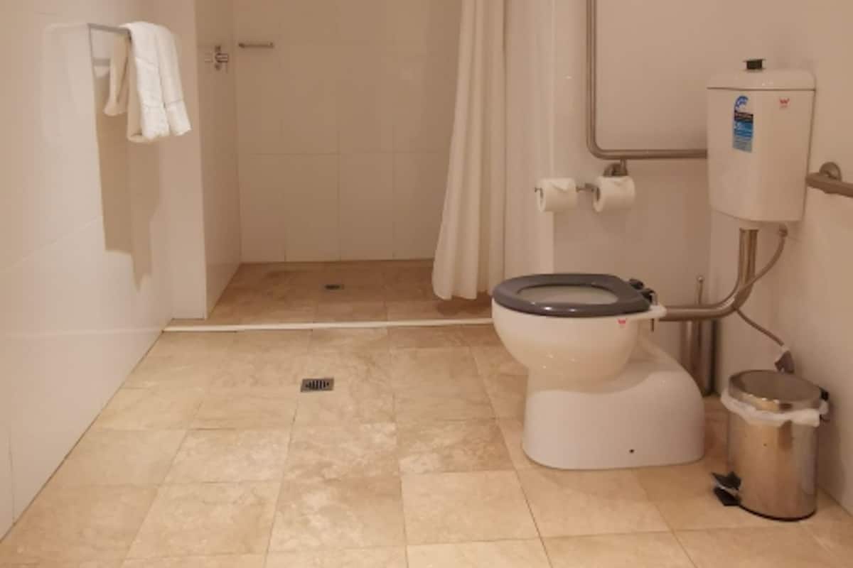 1 chambre, coffres-forts dans les chambres, bureau