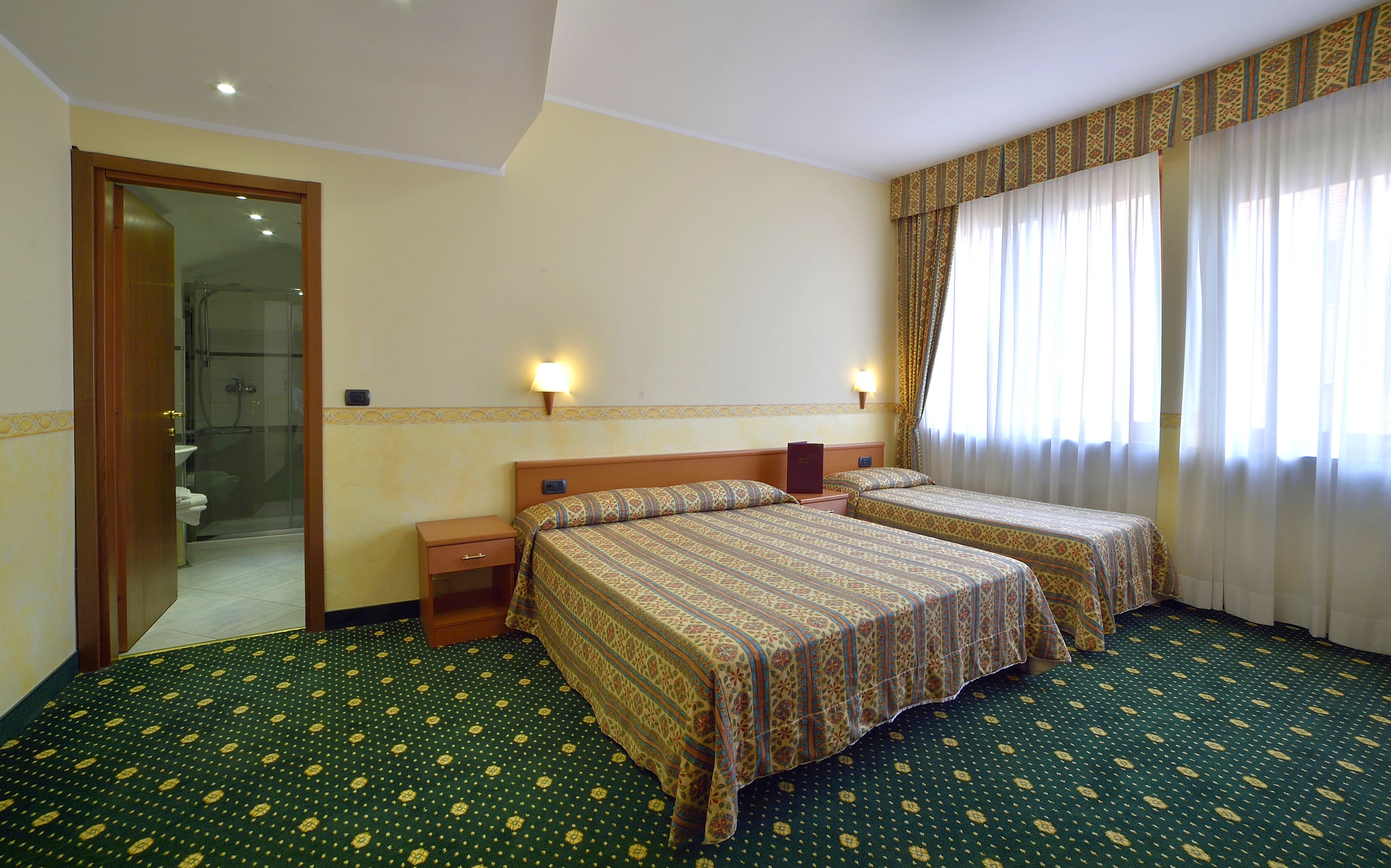 double room | premium bedding, minibar, desk, soundproofing
