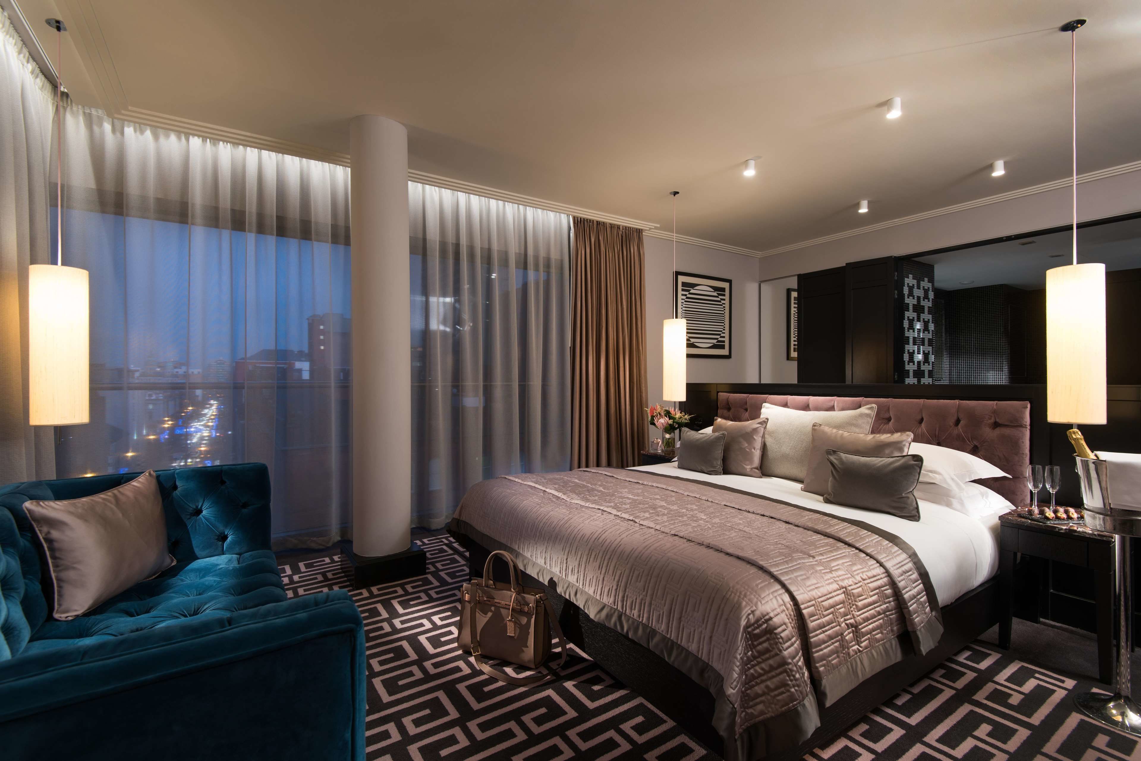 deluxe double room | egyptian cotton sheets, premium bedding, minibar, in-room safe