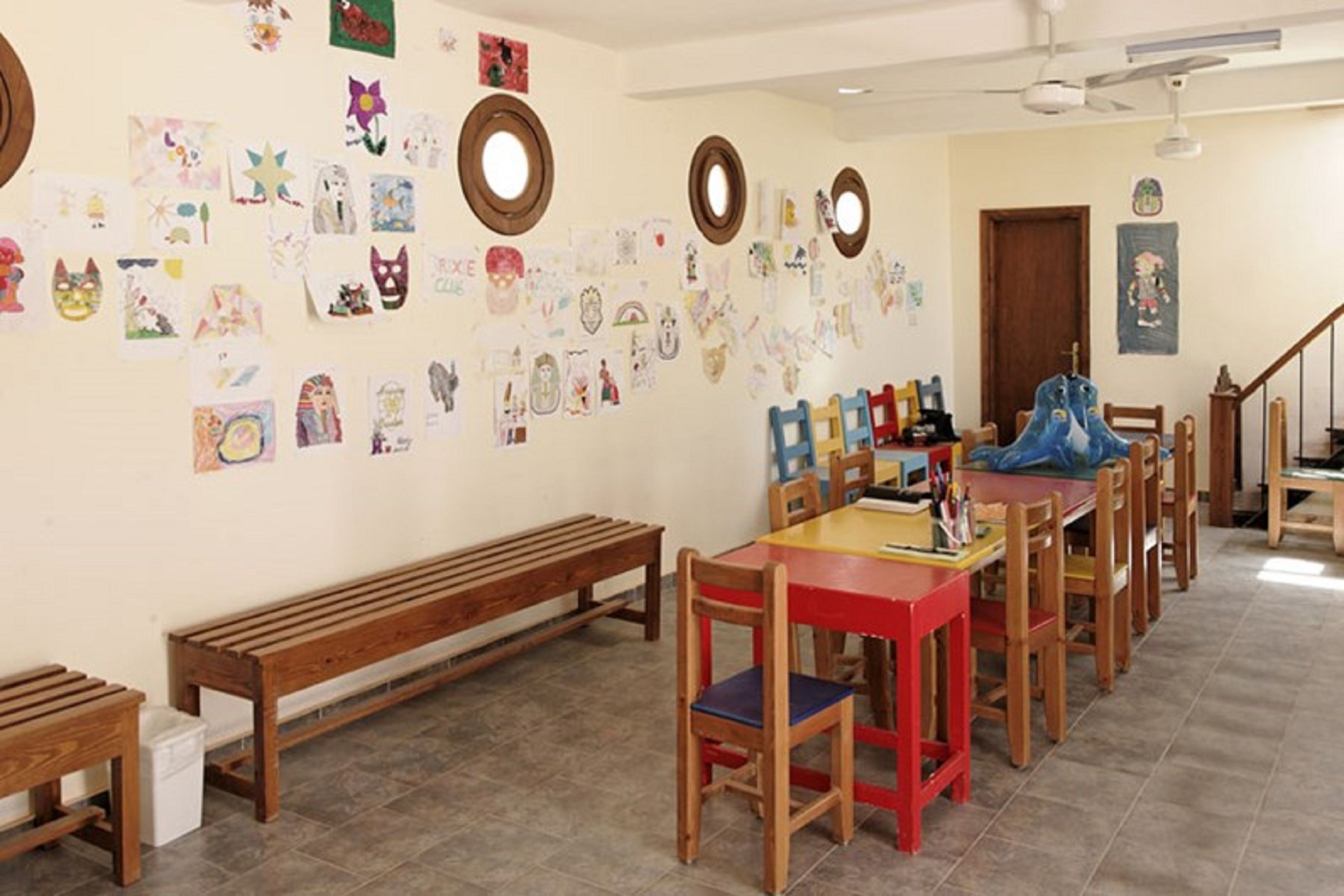 children’s play area – indoor