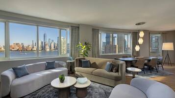 1 bedroom, premium bedding, down comforters, pillowtop beds