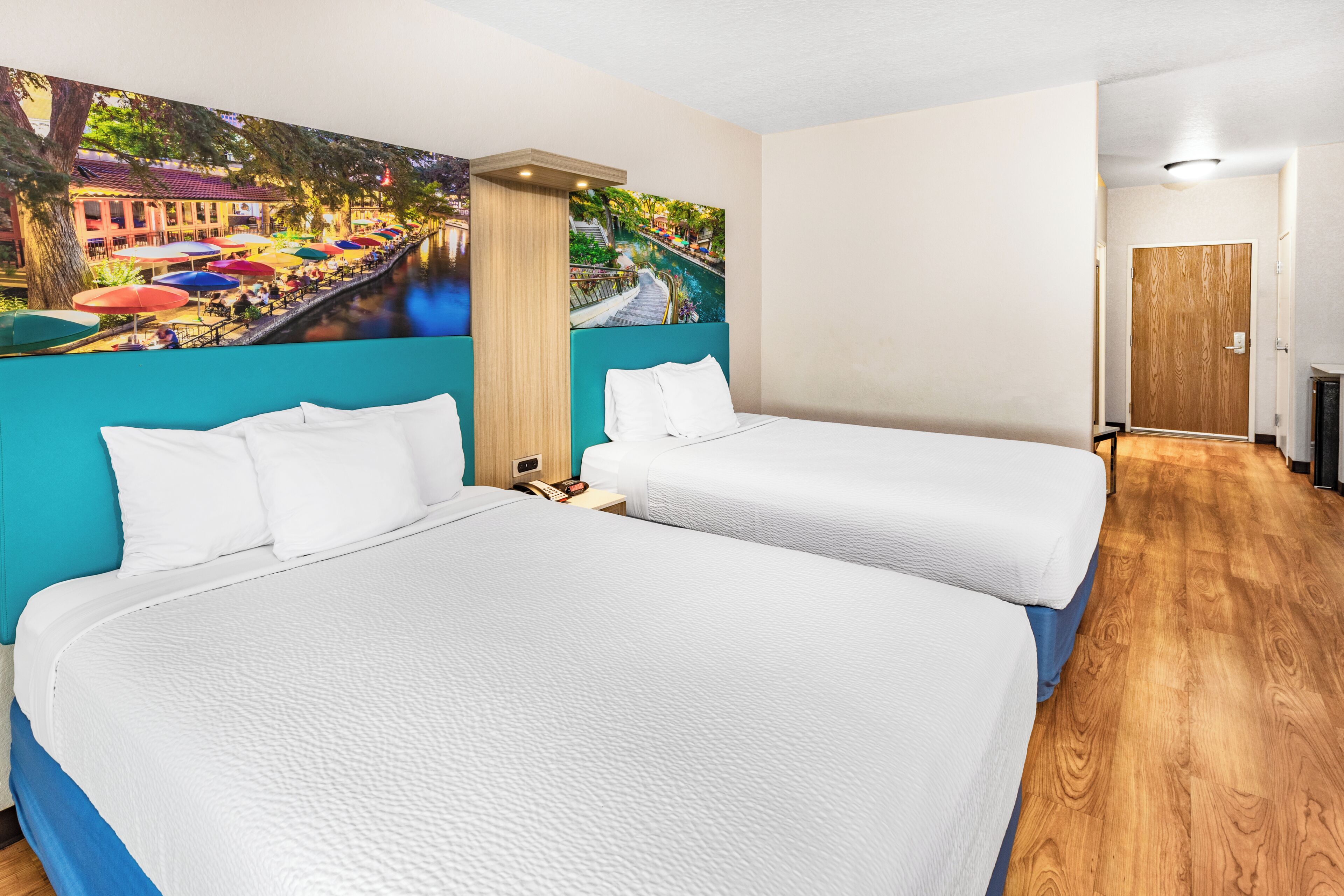 Photo - Days Inn & Suites by Wyndham San Antonio near Frost Bank Center