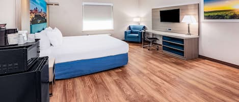 Room, 1 King Bed, Accessible, Non Smoking | Pillowtop beds, desk, blackout drapes, iron/ironing board