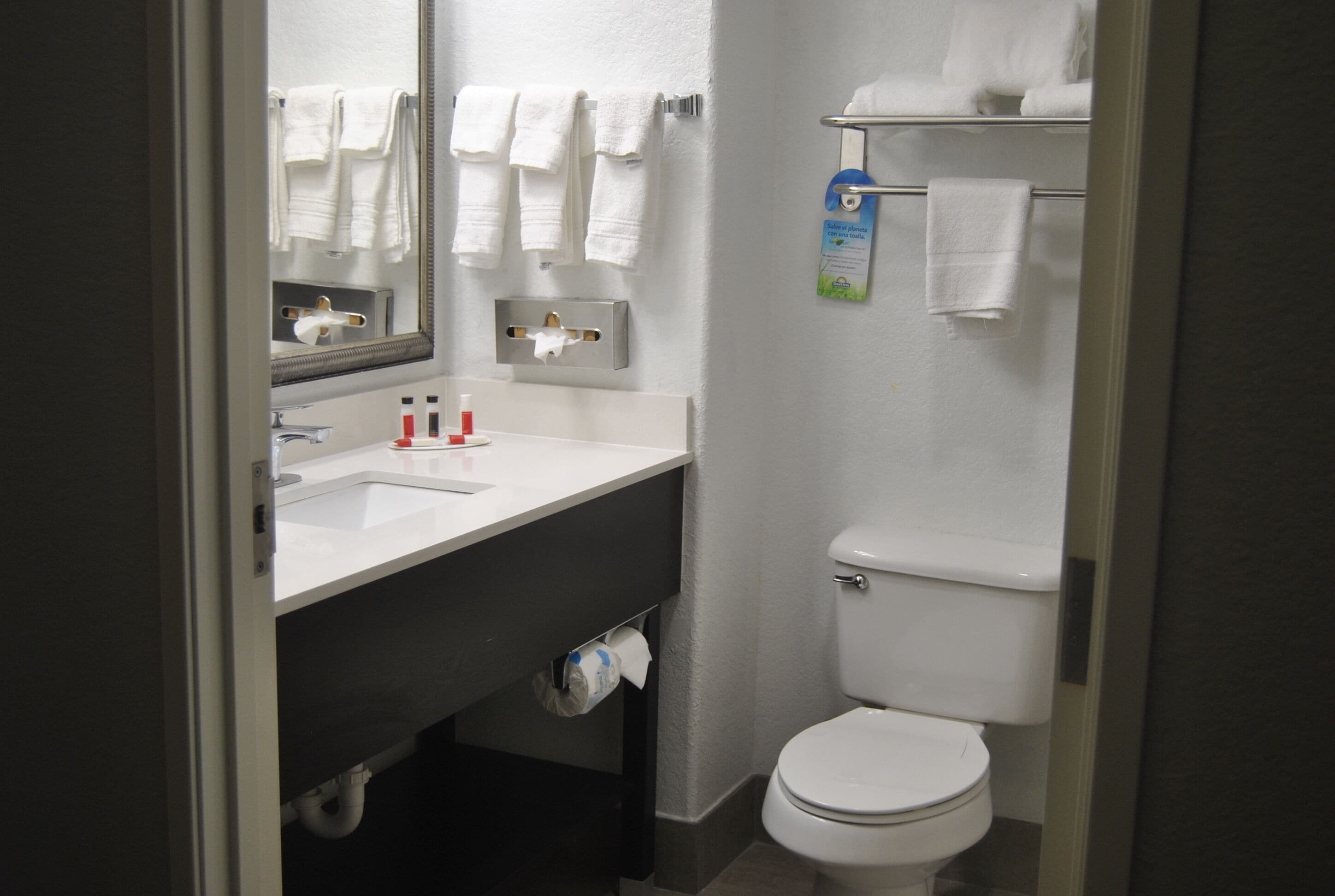 Foto - Days Inn & Suites by Wyndham San Antonio near Frost Bank Center