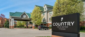 Country Inn & Suites by Radisson, Rossford - Toledo South