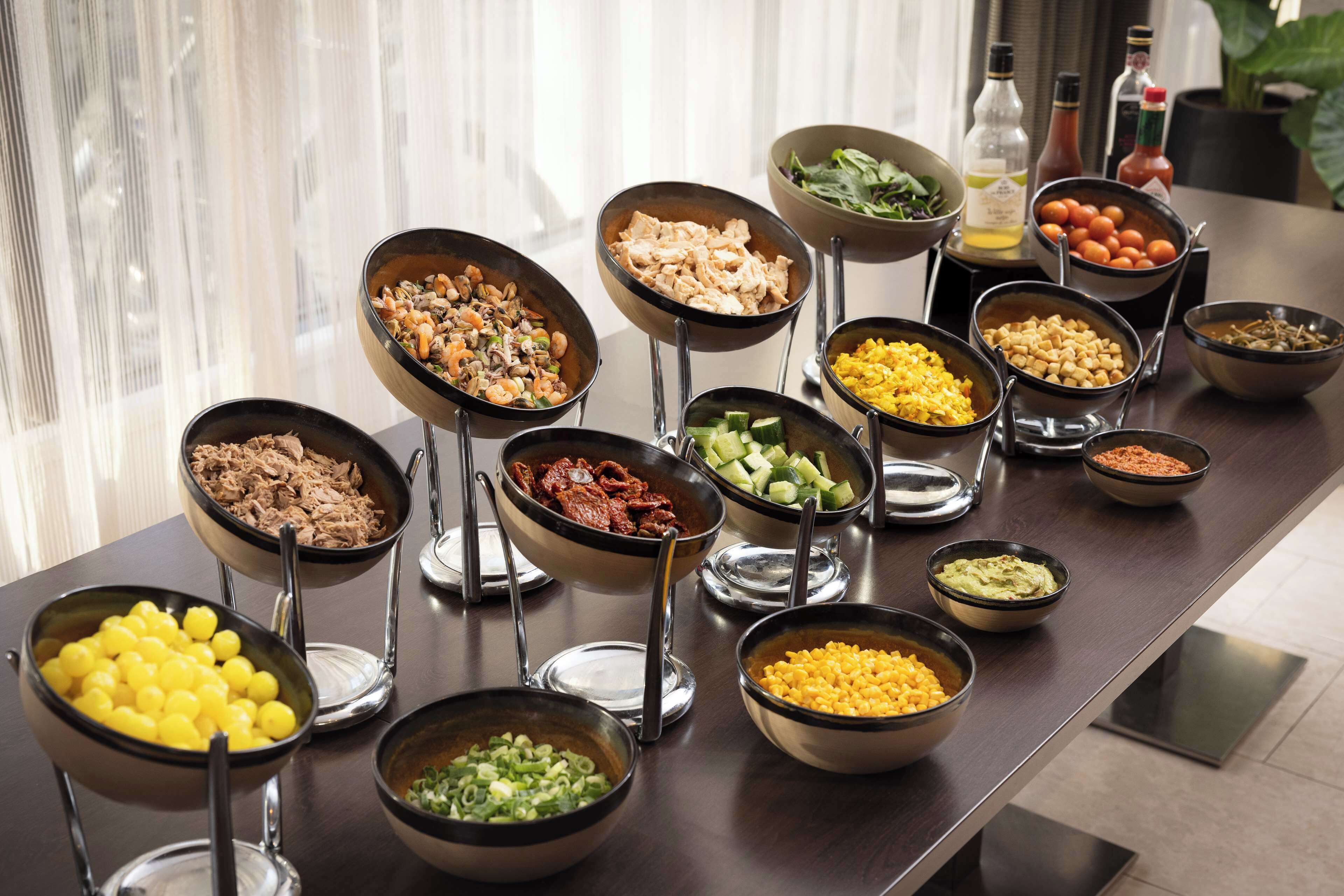 lunch and dinner served, french cuisine