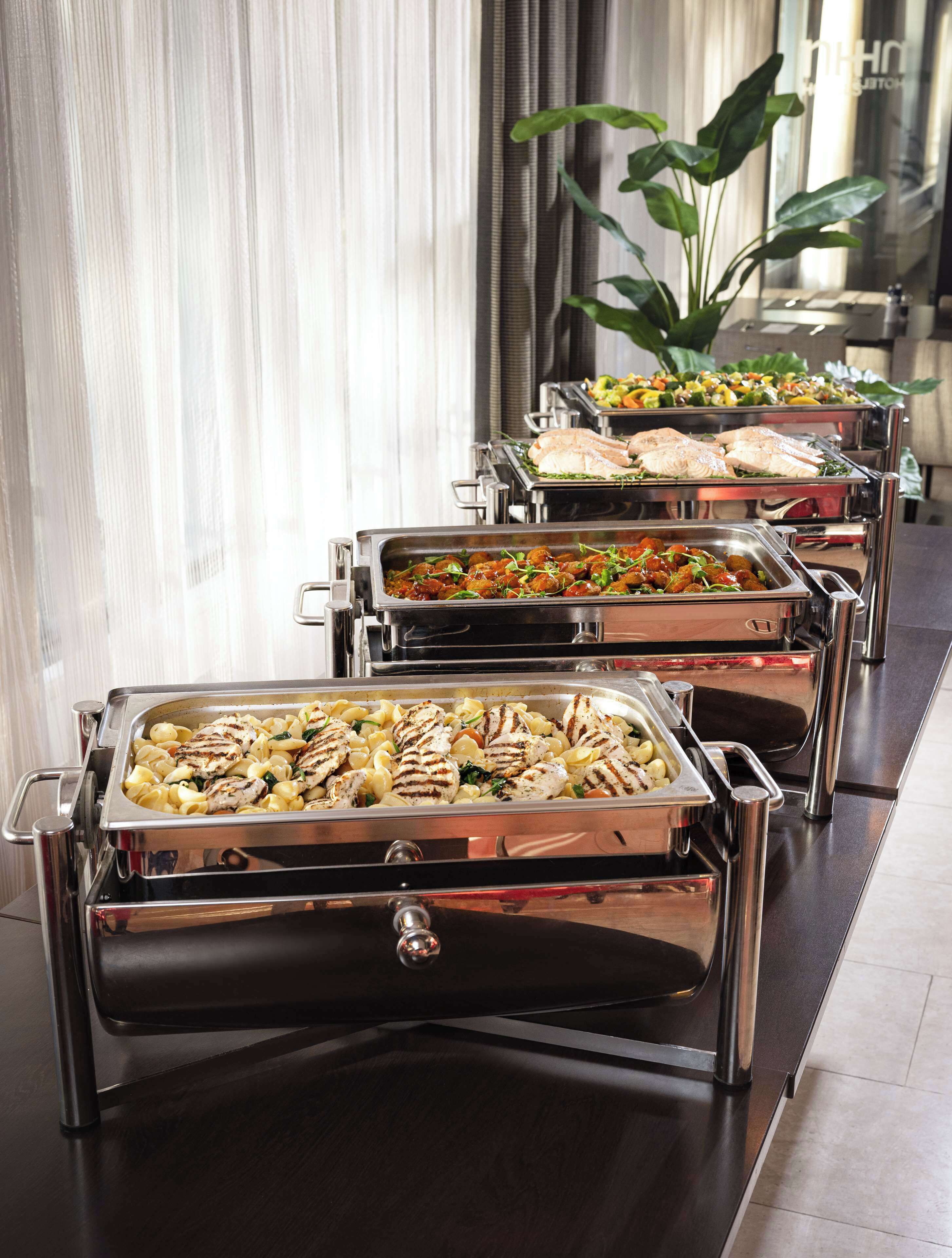 lunch and dinner served, french cuisine