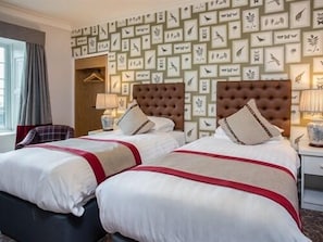 Suite, salle de bains attenante, vue jardin (Windjammer)