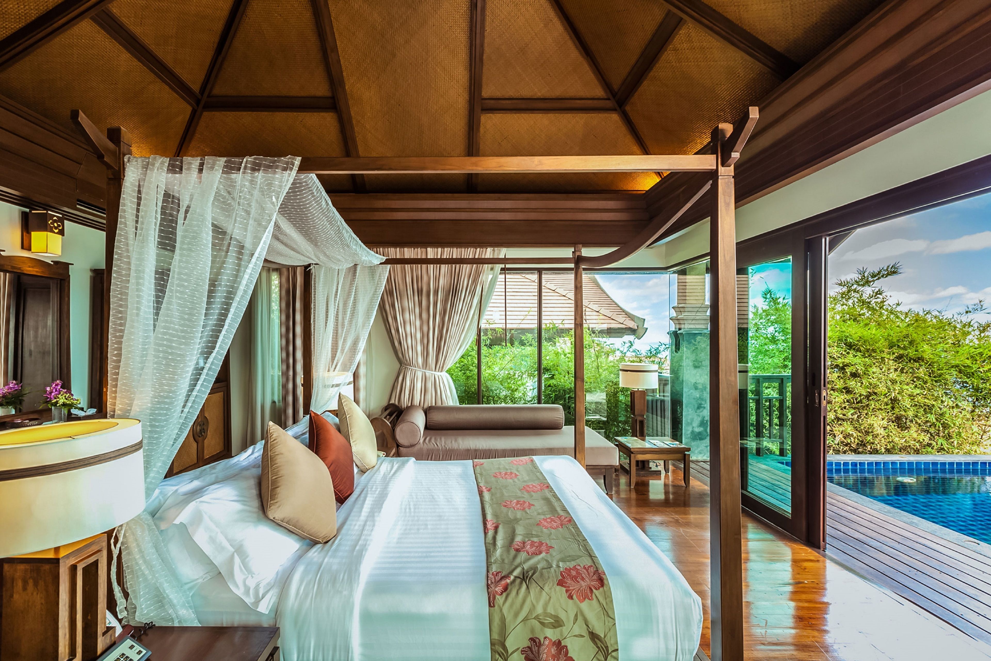 セレクト コンフォート製ベッド、ミニバー、セーフティボックス (室内)、デスク