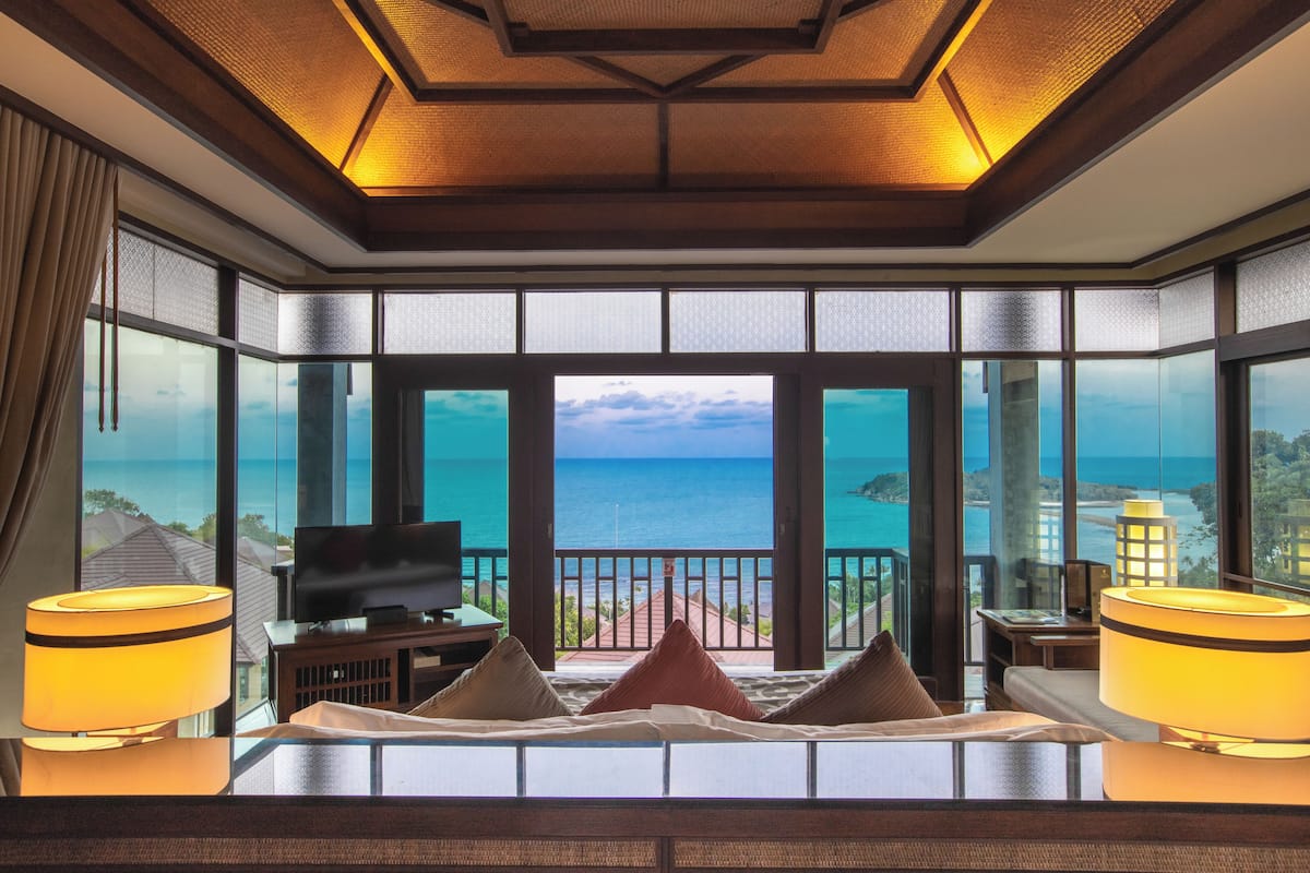 Presidential Suite | Camas Select Comfort, minibar y caja de seguridad en la habitación