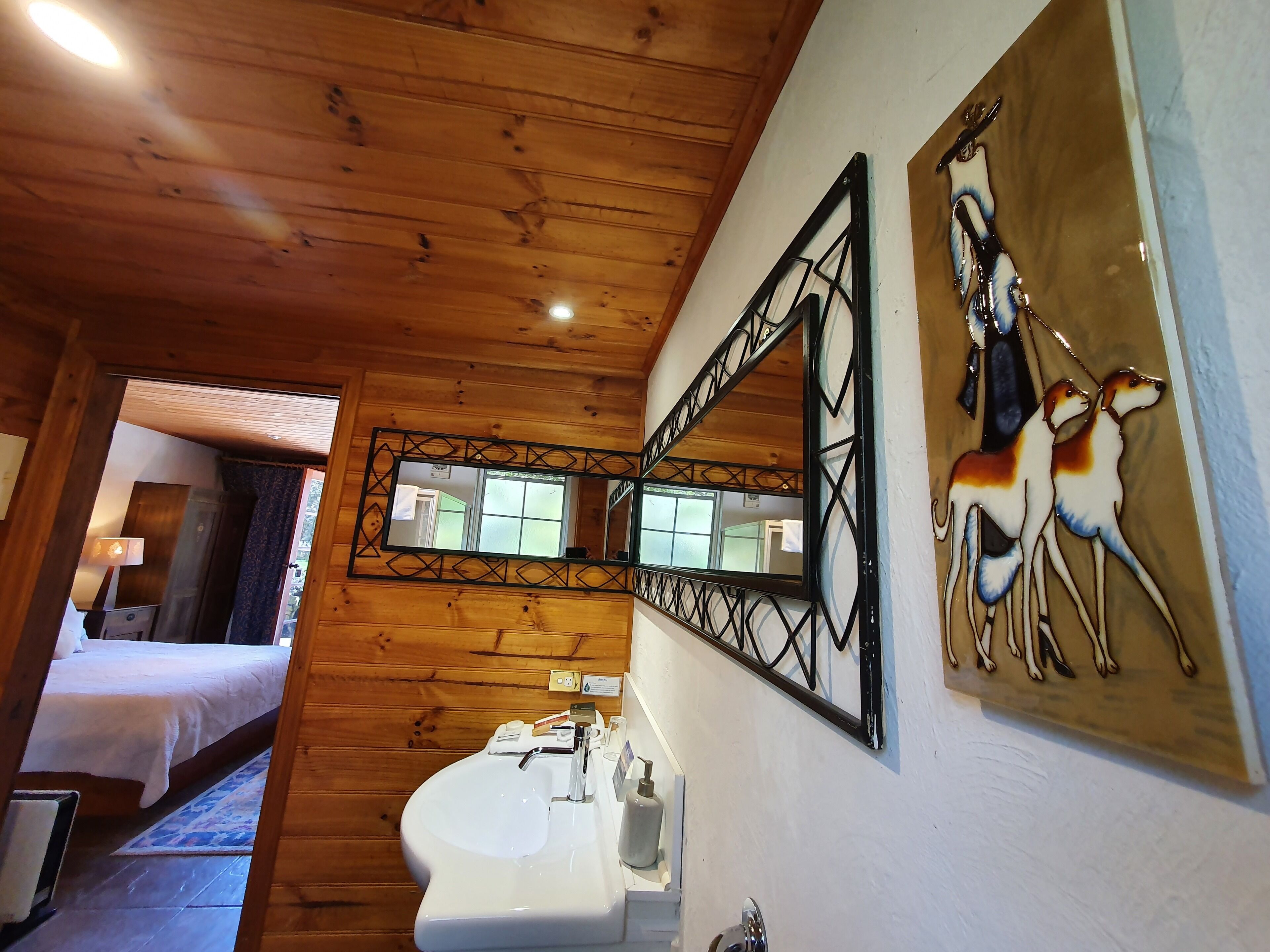 standard room, accessible | bathroom | free toiletries, hair dryer, towels