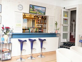 Bar (di hartanah)