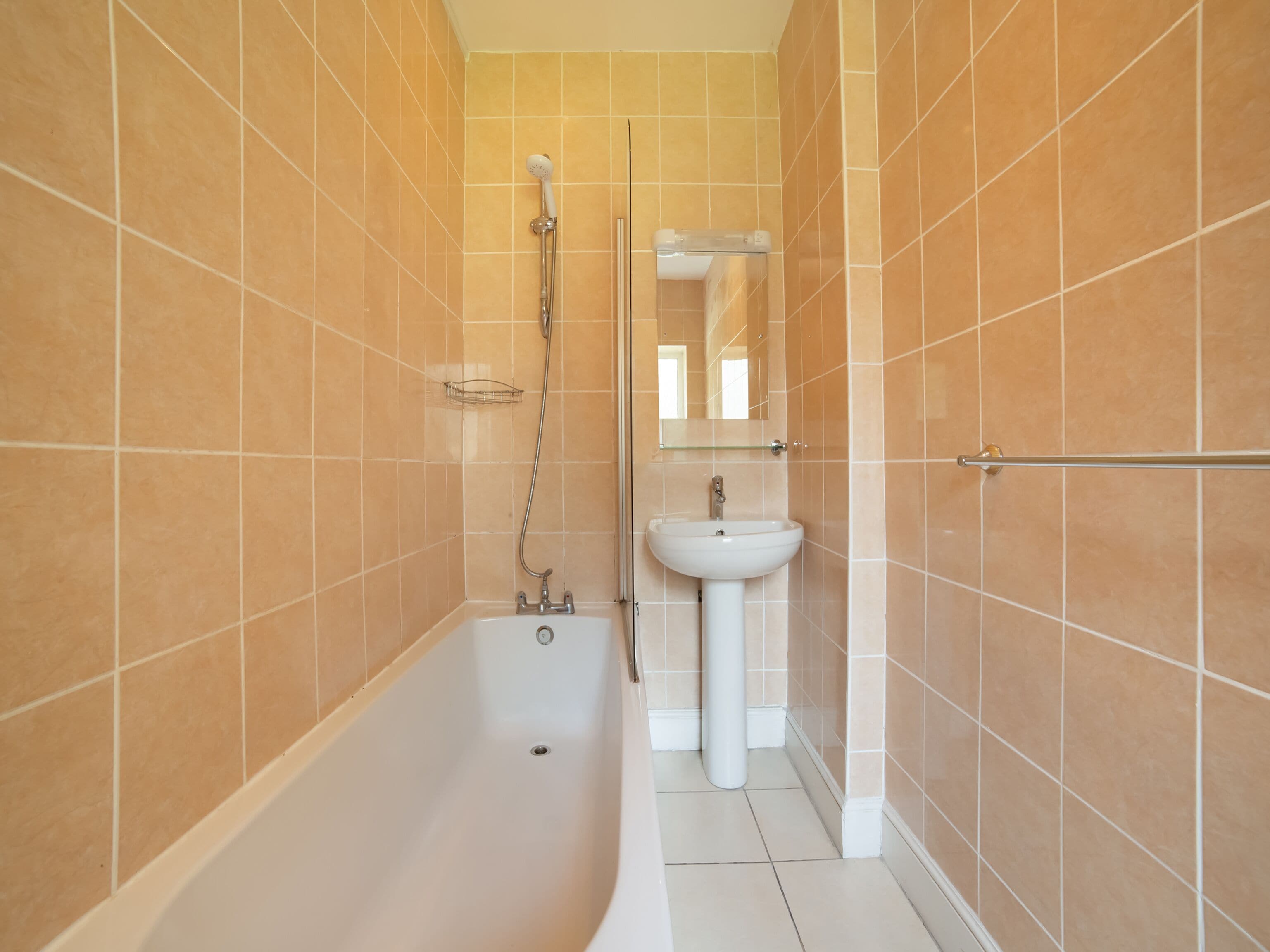 Photo - OYO Eagle House Hotel, St Leonards Hastings