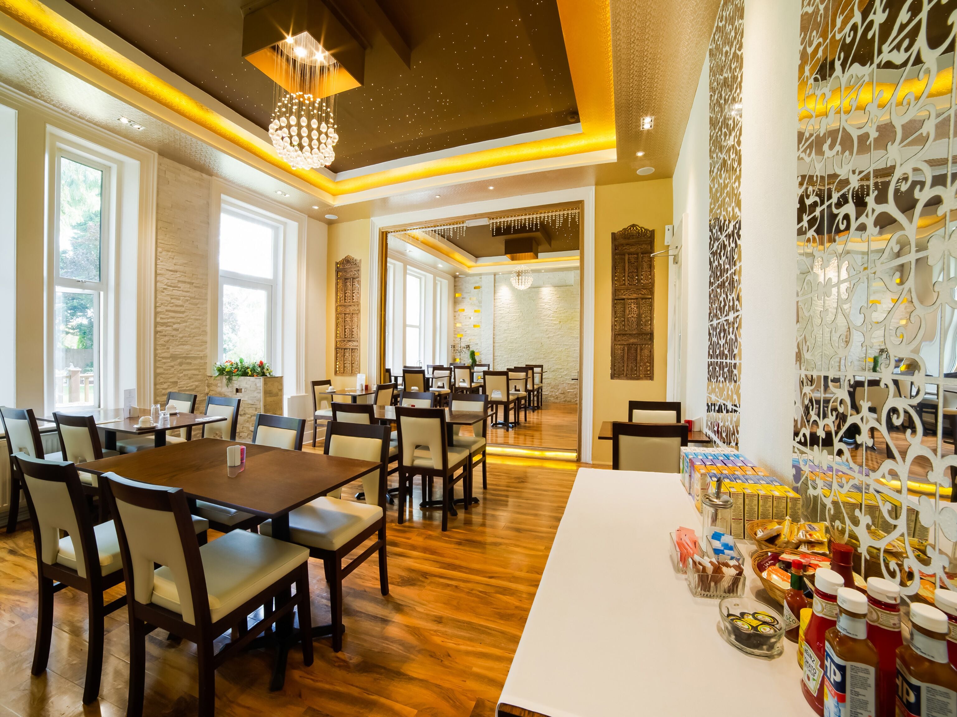 Tägliches inbegriffenes Frühstücksbuffet