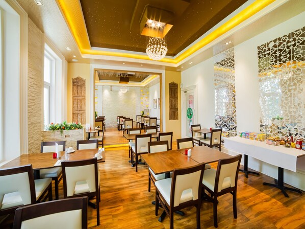 Petit déjeuner buffet compris tous les jours