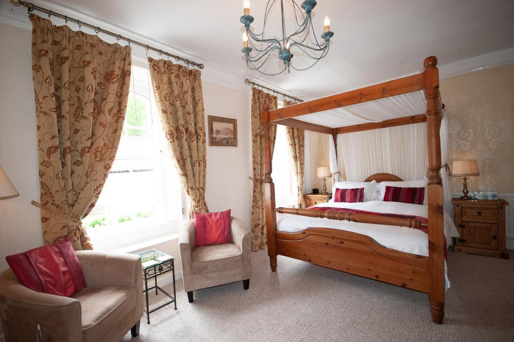 In-room safe, iron/ironing board, free WiFi