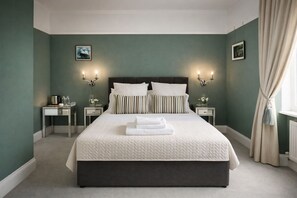 Superior Double Room | In-room safe, desk, internet, bed sheets - Ferndale - Lodge (Torquay)