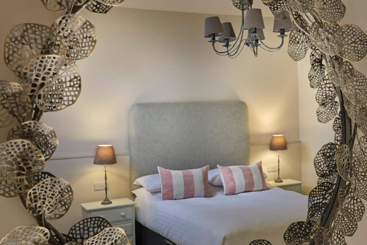 individually decorated, desk, iron/ironing board, free wifi