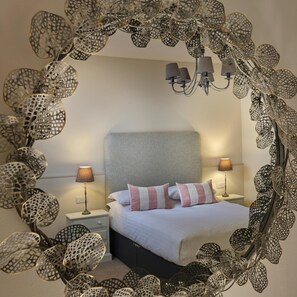 Individuell inredning, skrivbord, strykjärn/strykbräda och gratis wi-fi