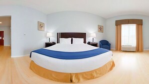 In-room safe, desk, iron/ironing board, cribs/infant beds