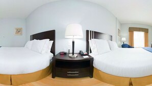 In-room safe, desk, iron/ironing board, cribs/infant beds - Holiday Inn Express Bentleyville (Bentleyville)