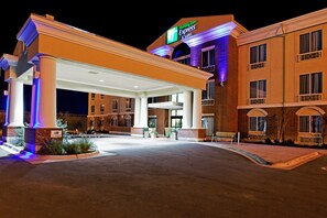 Exterior - Holiday Inn Express Hotel & Suites Ozona by IHG (Ozona)