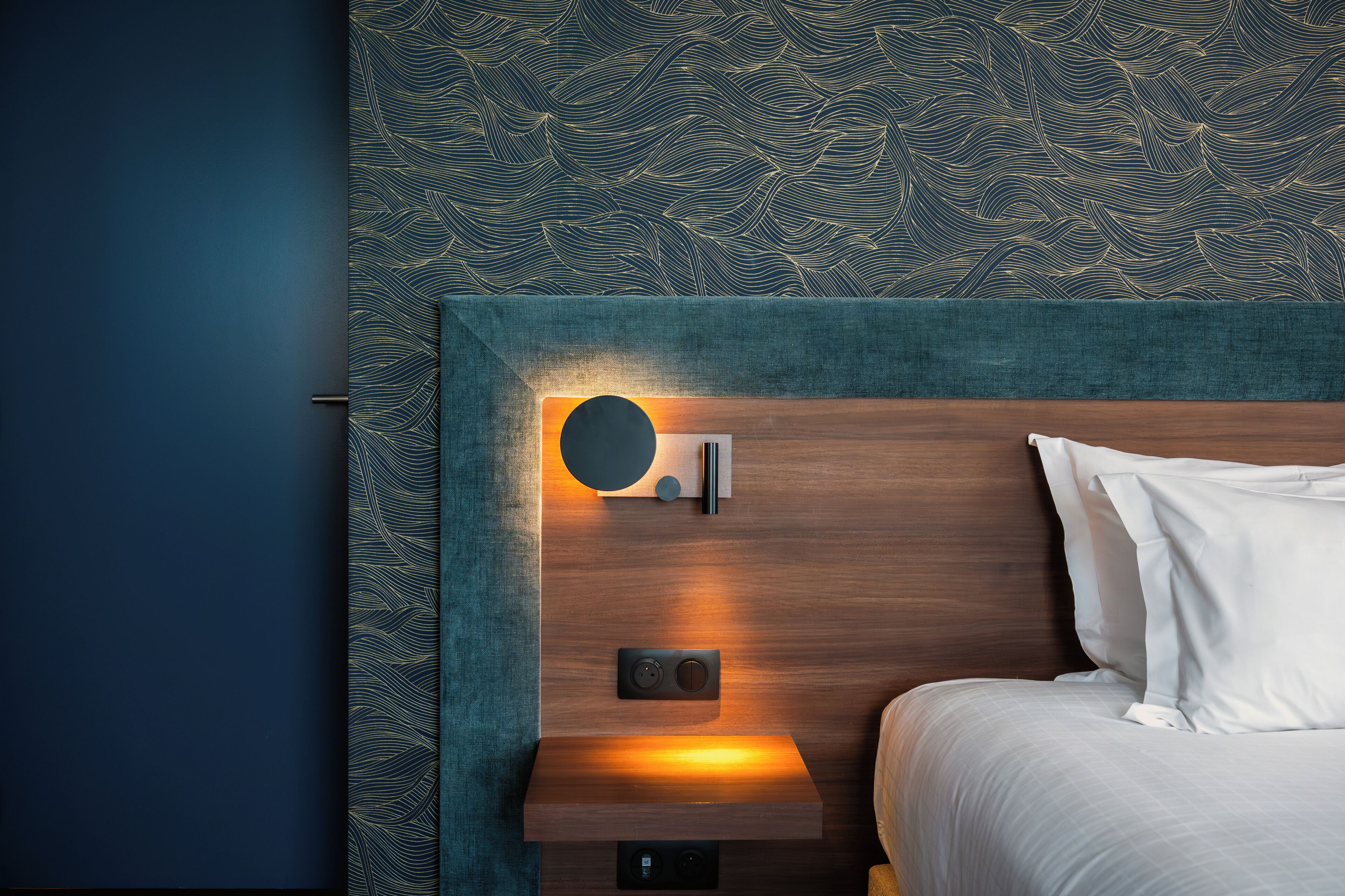 In-room safe, desk, soundproofing, iron/ironing board