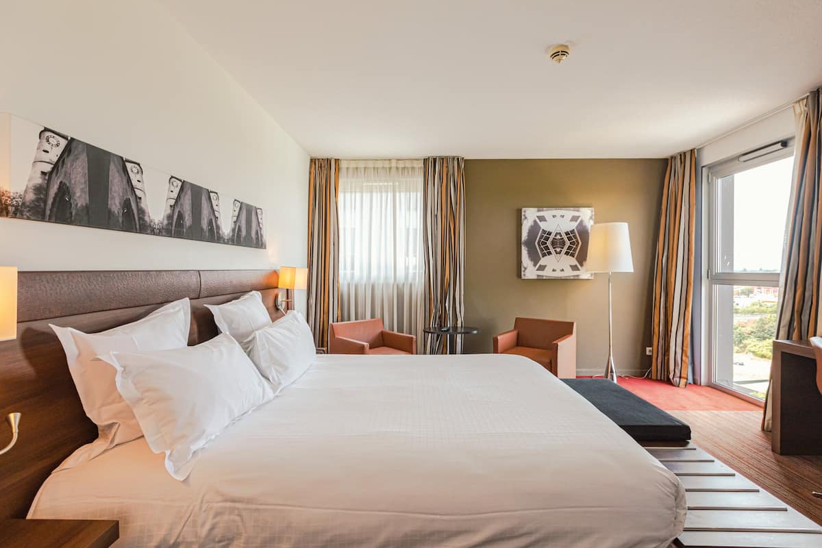 Premium Room, 1 Queen Bed