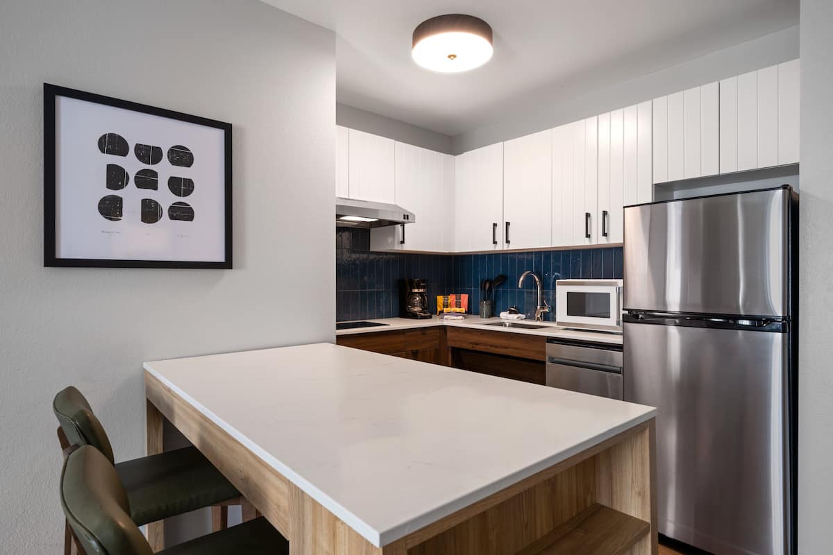 1 bedroom, premium bedding, pillow-top beds, in-room safe