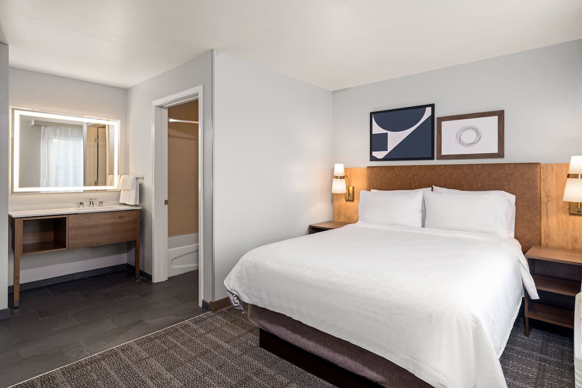 Suite, 1 Bedroom, Kitchen | 1 bedroom, premium bedding, pillowtop beds, in-room safe