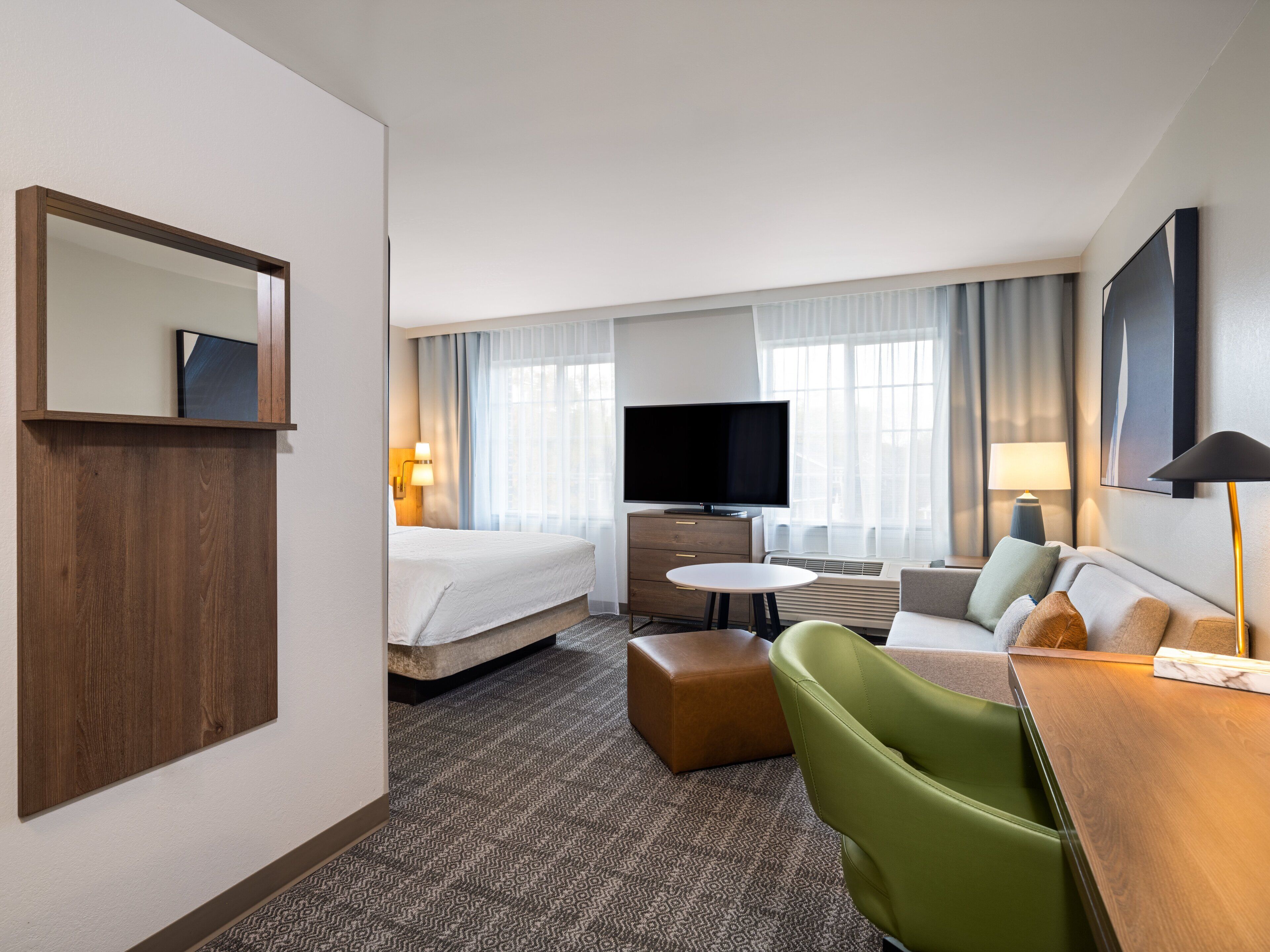 1 bedroom, premium bedding, pillow-top beds, in-room safe